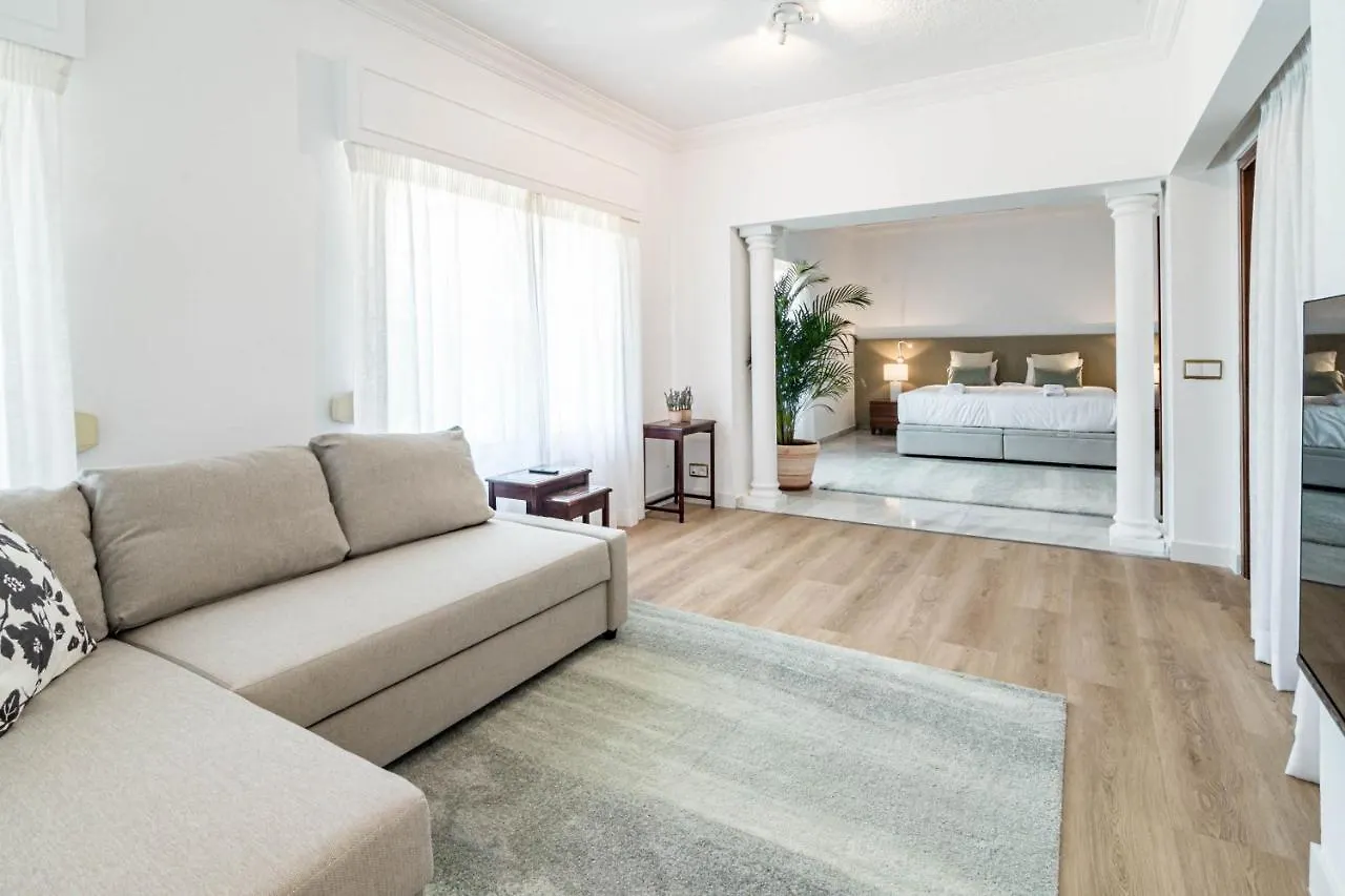 Seaside Paradise Villa With A Private Pool And Walking Distance To The Beach Marbella
