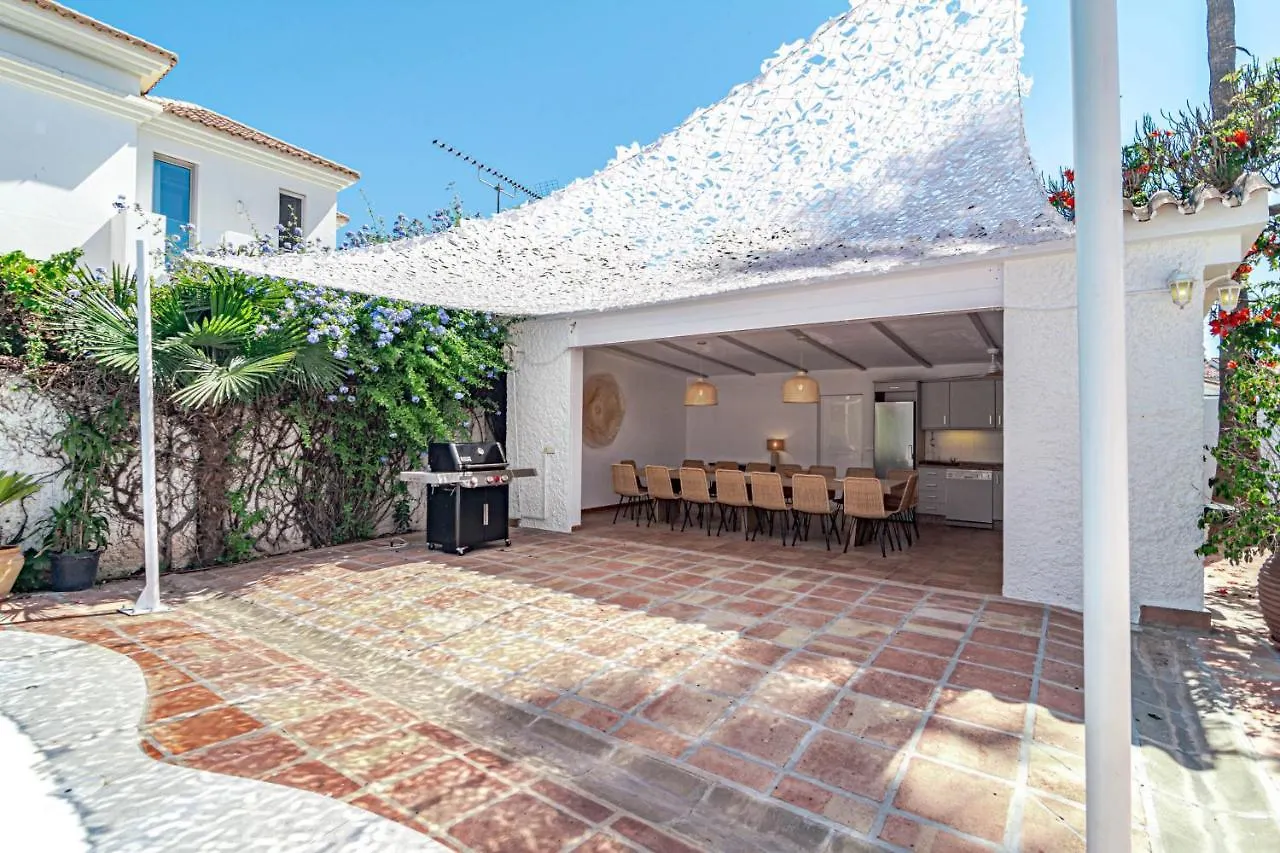 Seaside Paradise Villa With A Private Pool And Walking Distance To The Beach Marbella