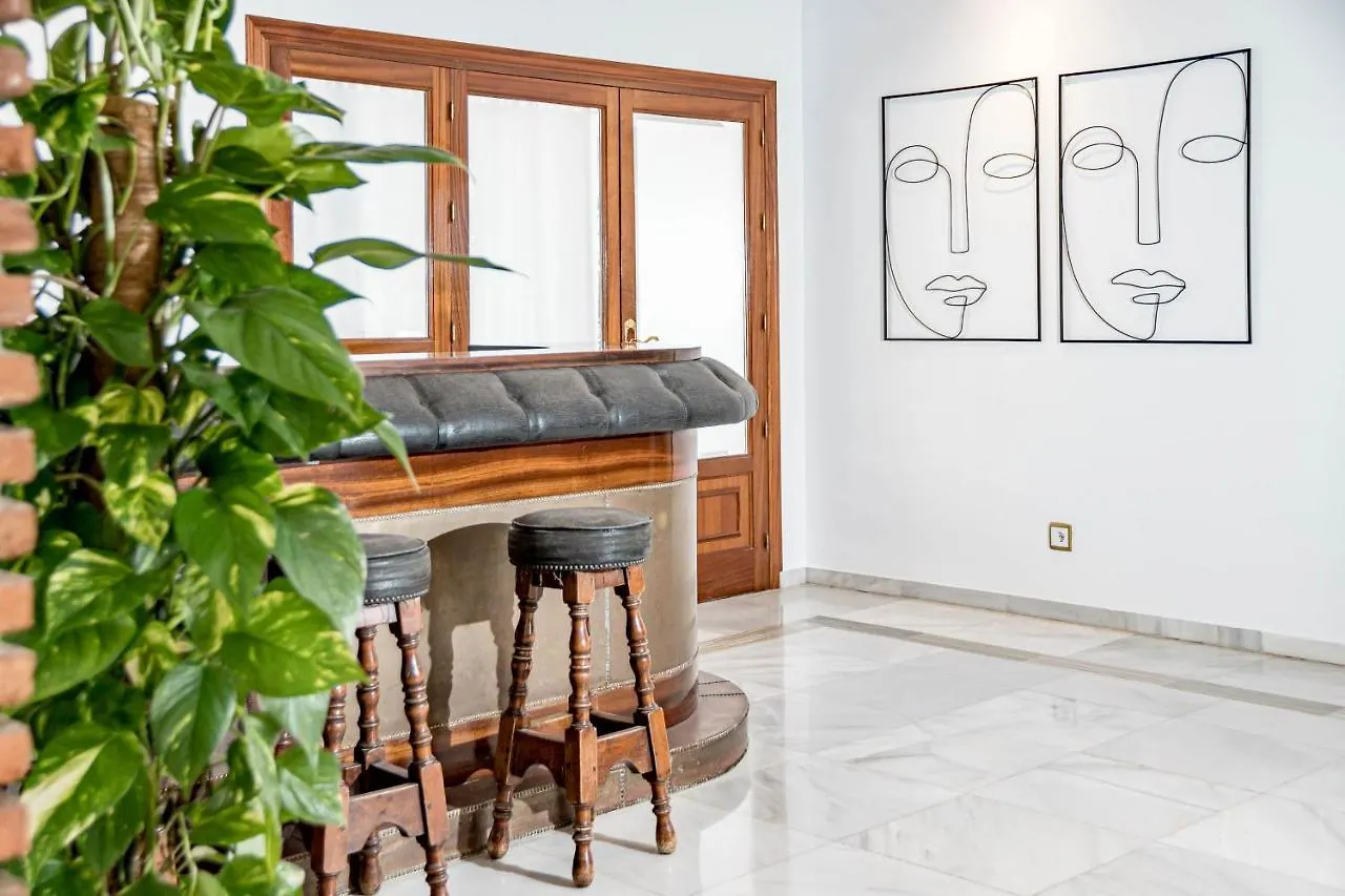 Seaside Paradise Villa With A Private Pool And Walking Distance To The Beach Marbella