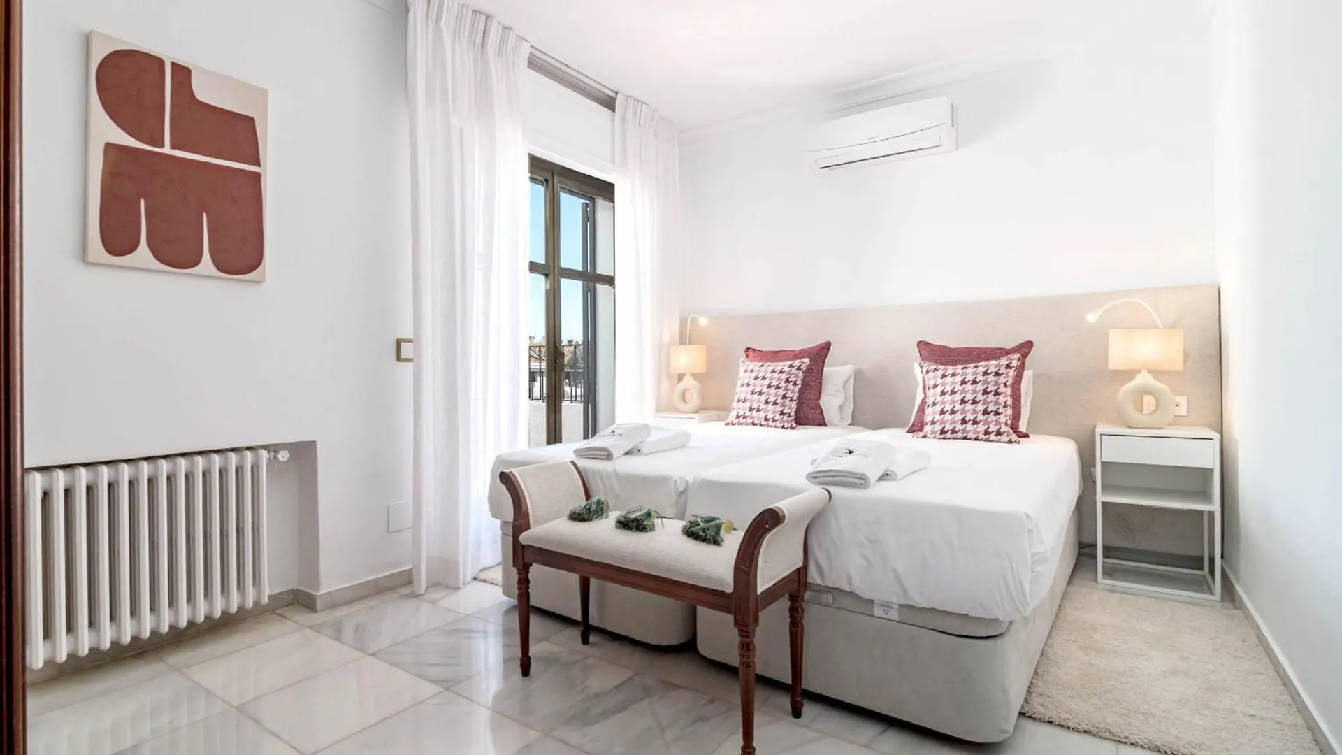 Seaside Paradise Villa With A Private Pool And Walking Distance To The Beach Marbella