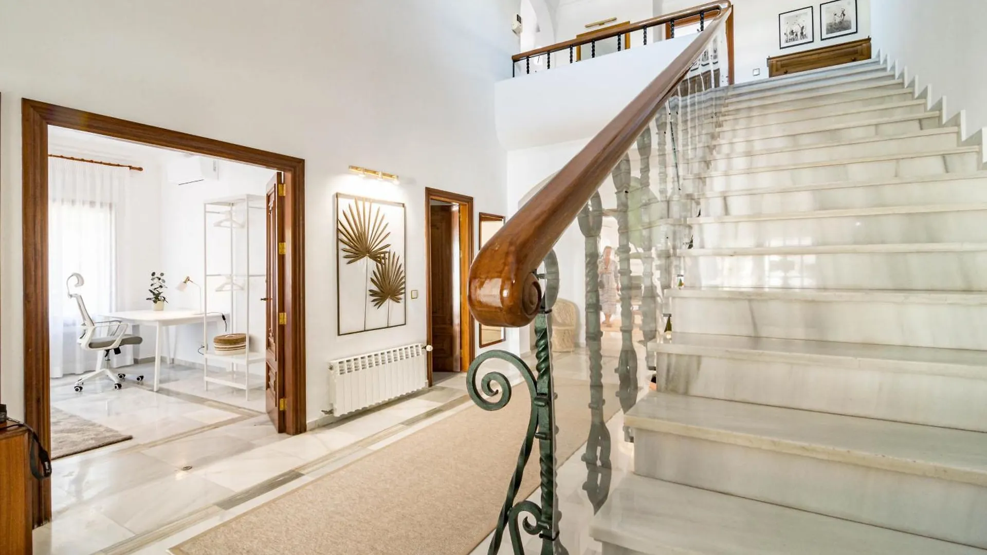 Seaside Paradise Villa With A Private Pool And Walking Distance To The Beach Marbella Spain