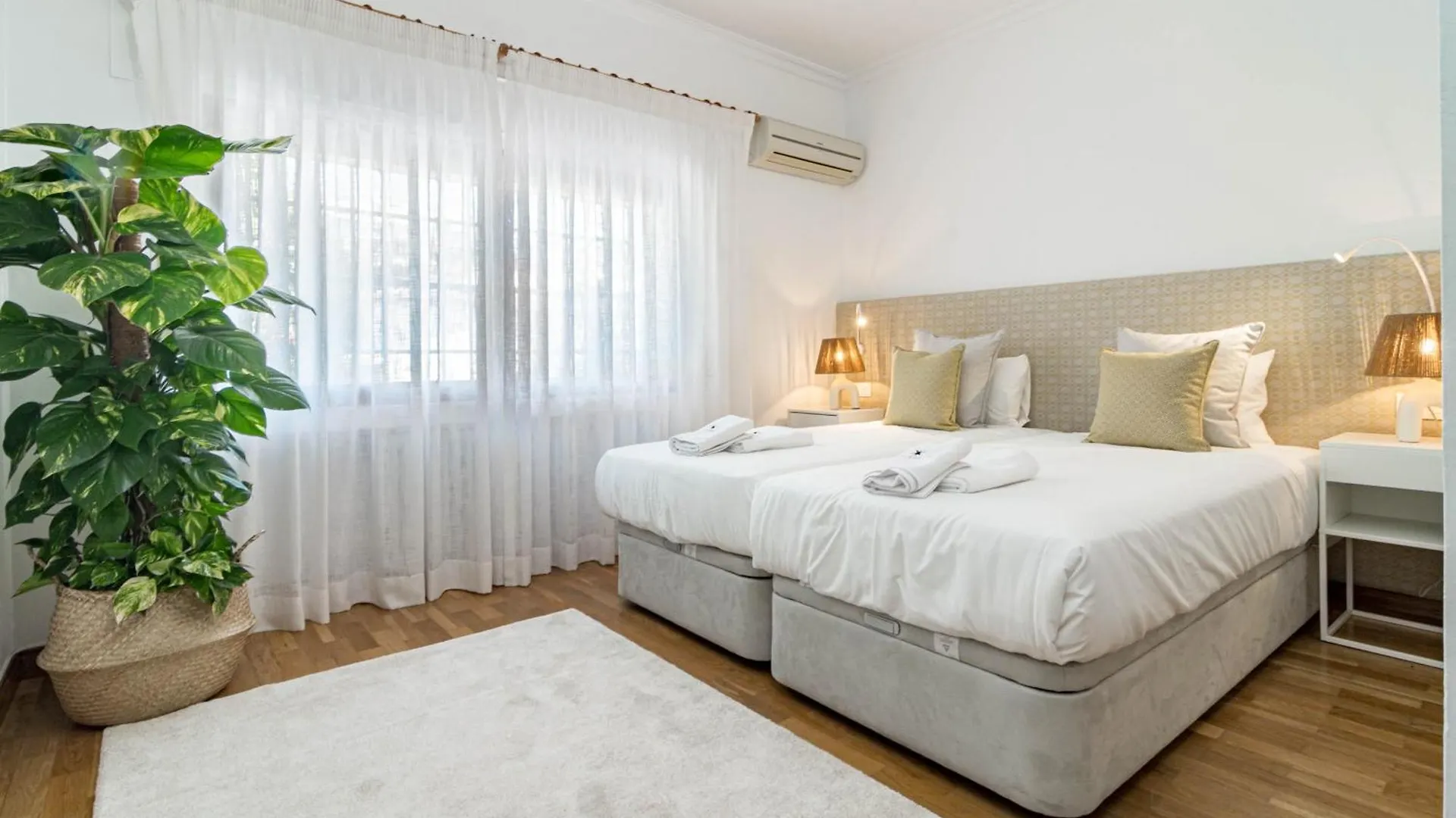 Seaside Paradise Villa With A Private Pool And Walking Distance To The Beach Marbella